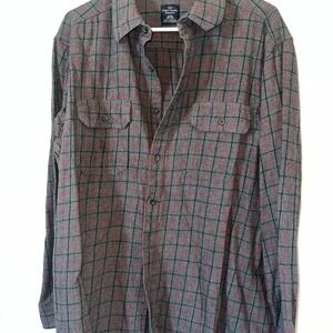 Faded Glory Plaid Button-Up Shirt with Red Windowpane